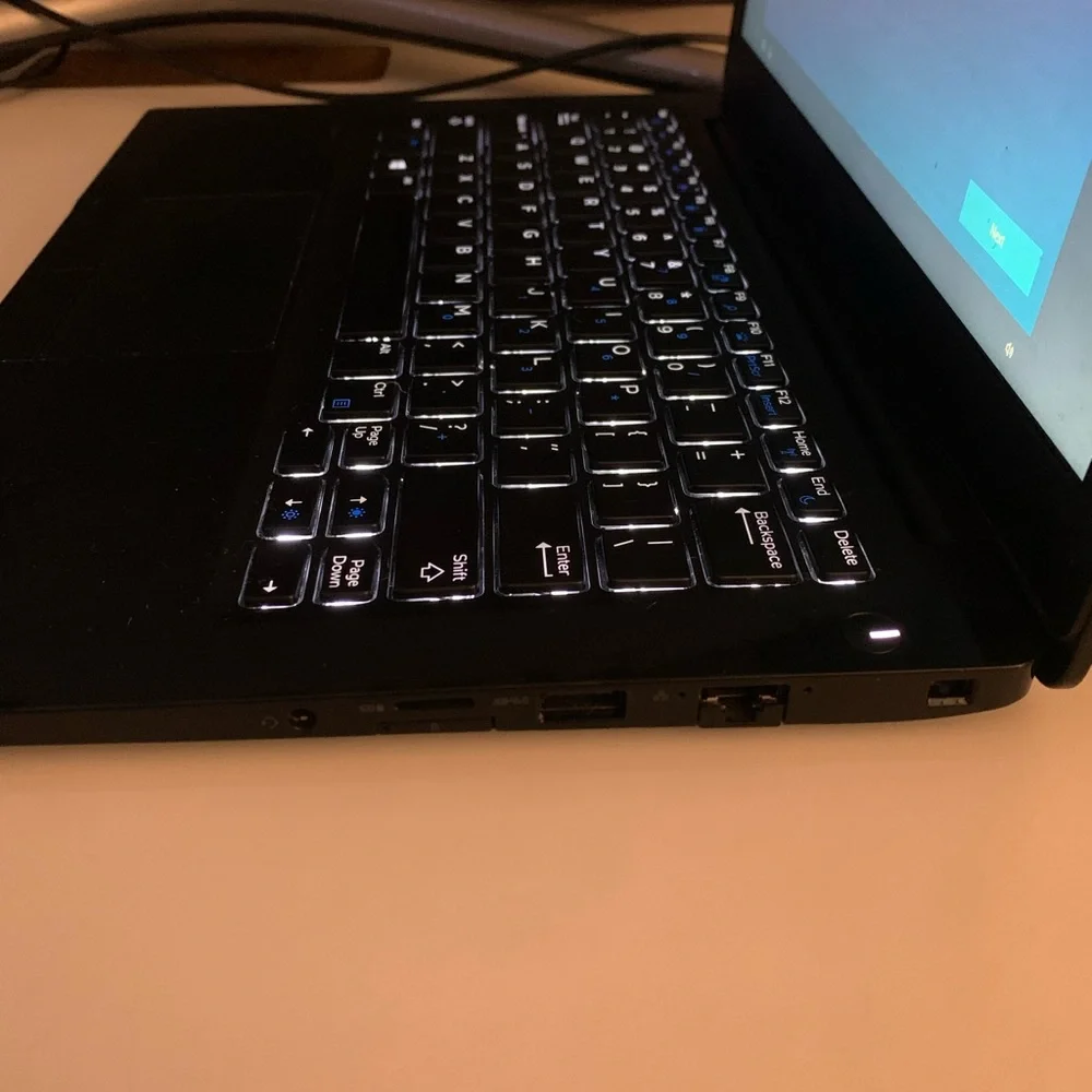 Dell Latitude 7280 Laptop Windows 10 Pro Core i7